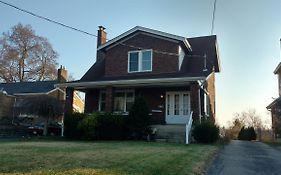 Homestay In Westwood 97909